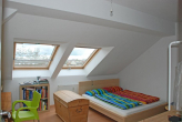 Kleine 2-Zimmer-Wohnung mit Dachterrasse und Einbauküche in Leipzig - Volkmarsdorf - Schlafzimmer