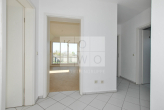 Flur - 3-Zimmer-Dachgeschosswohnung mit Balkon und Tageslichtbad in Colditz