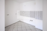 Renovierte 1-Zimmer-Wohnung mit Laminat und Blick ins Grüne! - Küche