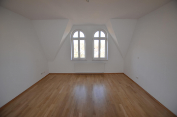 Charmante 4-Zimmer-Dachgeschosswohnung in begehrter Lage, 04277 Leipzig, Dachgeschosswohnung