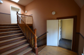Treppenhaus - WM-Anschluss in Abstelkammer - Charmante 4-Zimmer-Dachgeschosswohnung in begehrter Lage