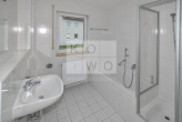 Badezimmer (Beispiel) - 3-Zimmer-Wohnung mit Laminat und Balkon in der Nähe von Schloss Colditz