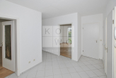 Flur (Beispiel) - 3-Zimmer-Wohnung mit Laminat und Balkon in der Nähe von Schloss Colditz