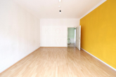 Zimmer - 3-Raum-Wohnung mit Laminat, Badewanne und Balkon in zentraler Lage am Zoo!