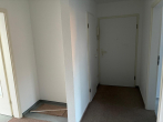 Flur - 2-Zimmer-Wohnung mit Balkon, Stellplatz und Potenzial zur individuellen Gestaltung